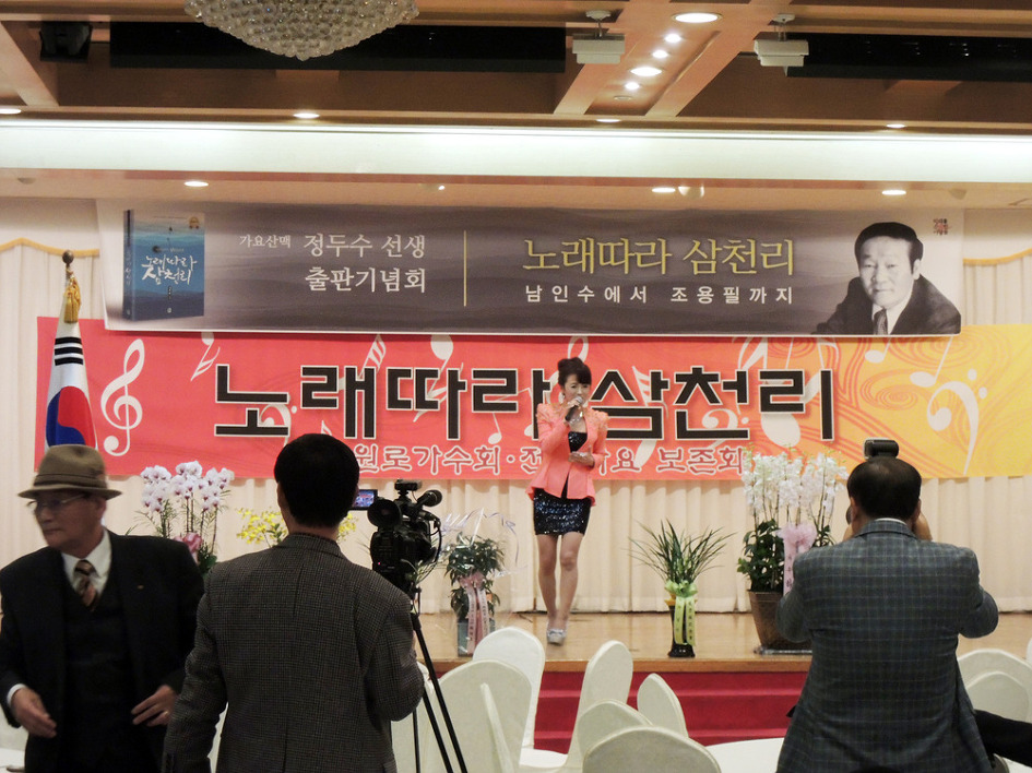 더블클릭을 하시면 이미지를 수정할 수 있습니다